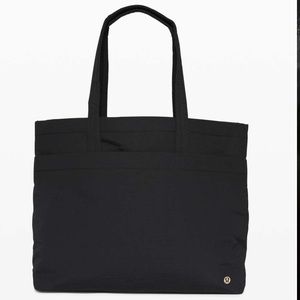 Lululemon On My Level Tote 19L